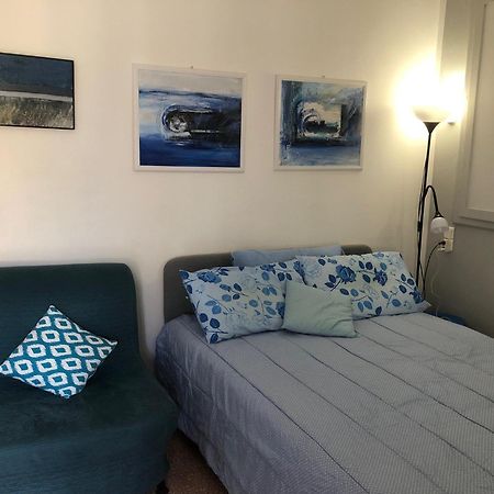 Welcome In The Cozy Blue Nest Pedestrian Menton Buitenkant foto