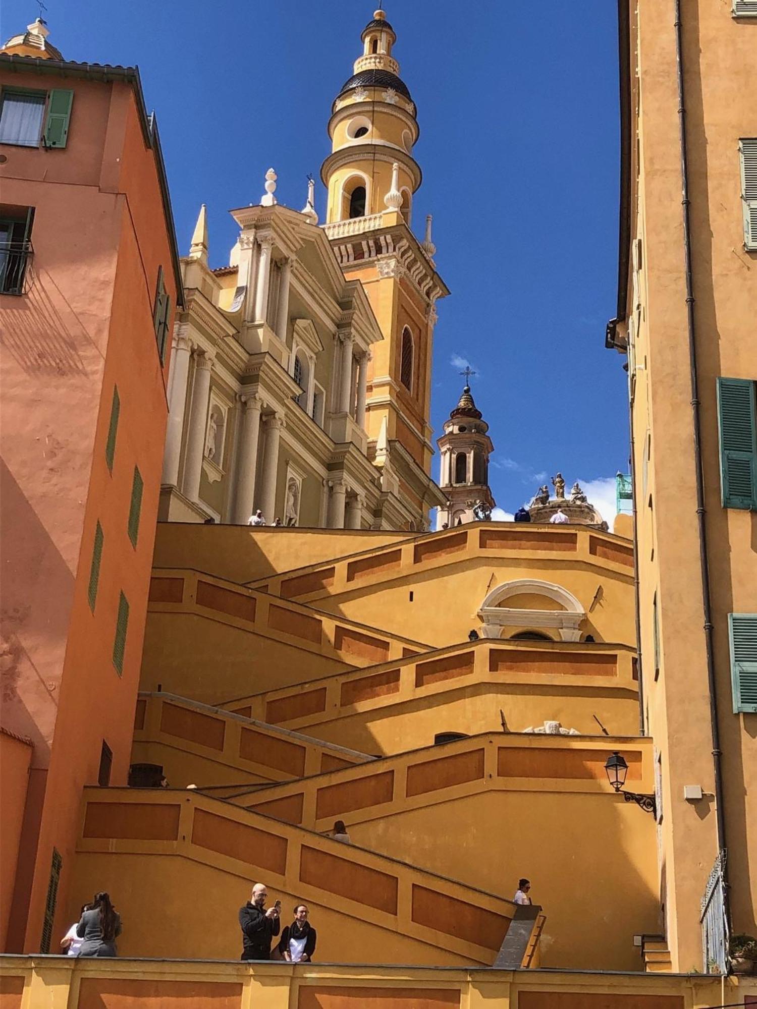 Welcome In The Cozy Blue Nest Pedestrian Menton Buitenkant foto