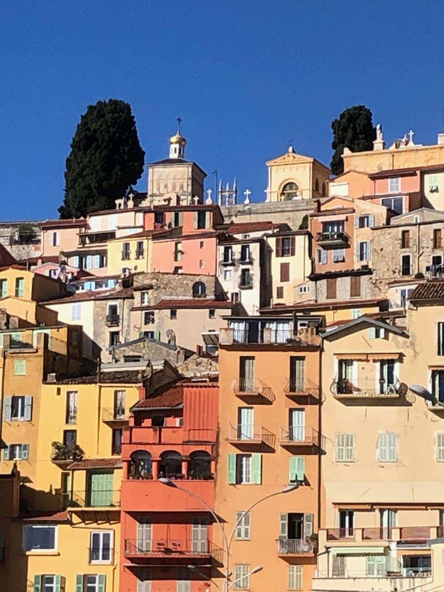Welcome In The Cozy Blue Nest Pedestrian Menton Buitenkant foto