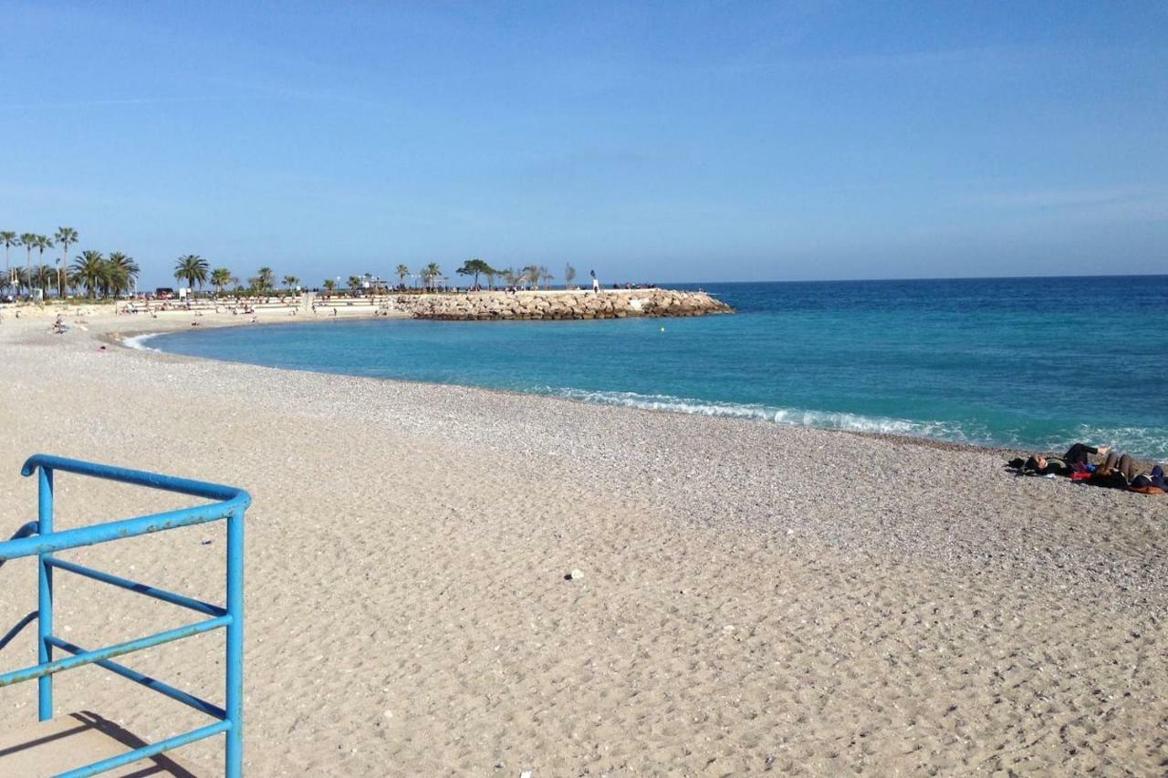 Welcome In The Cozy Blue Nest Pedestrian Menton Buitenkant foto