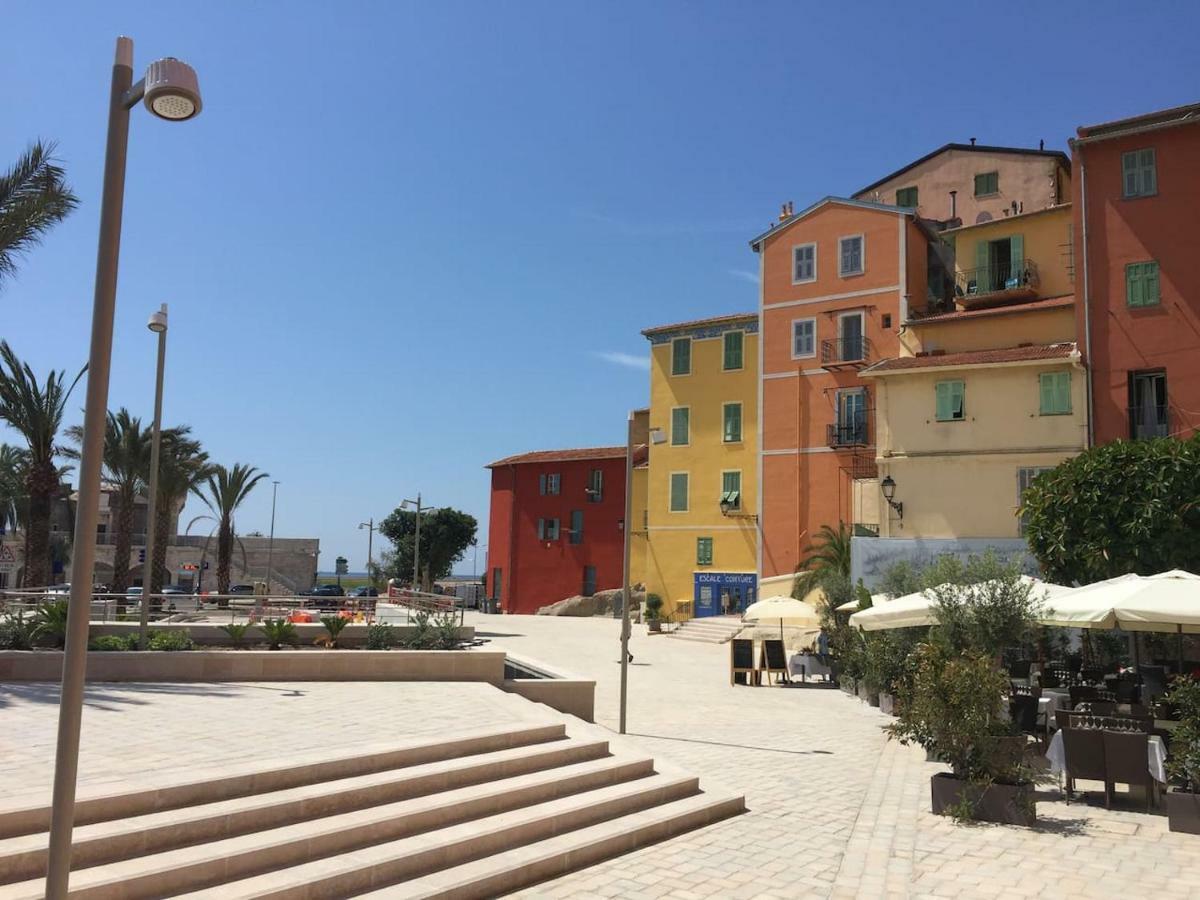 Welcome In The Cozy Blue Nest Pedestrian Menton Buitenkant foto