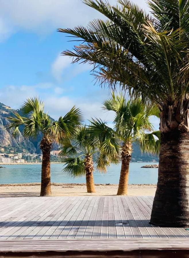 Welcome In The Cozy Blue Nest Pedestrian Menton Buitenkant foto